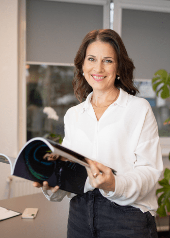 Descriptive Alt Text